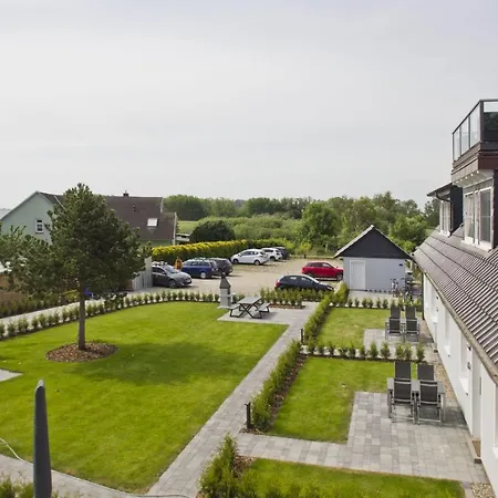 Apartment Mit Meerblick, Balkon Und Garten - Haus Inselblick Meerluft Groß Zicker